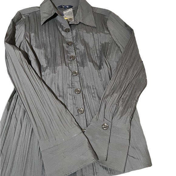 Encore Gray Crinkled Blouse Button Up - has a sheen to the fabric - Size 14 NWT - Picture 1 of 8